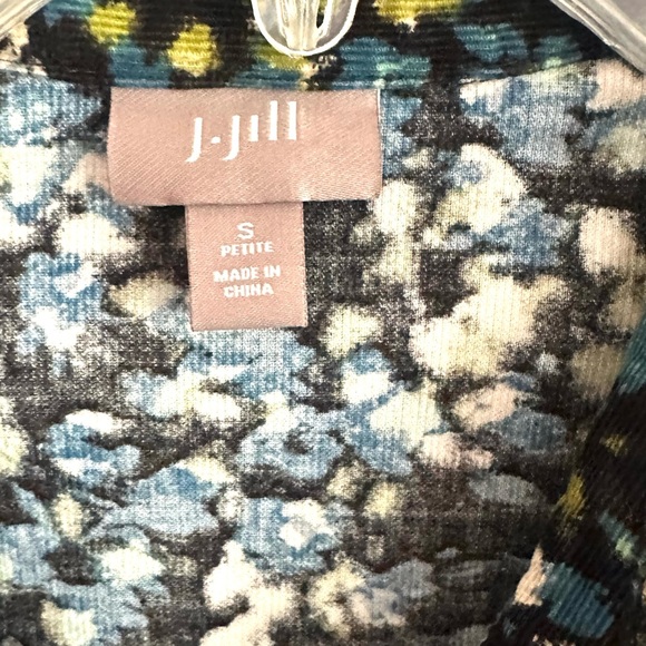 J Jill Floral Corduroy Button Down Top - Picture 3 of 6
